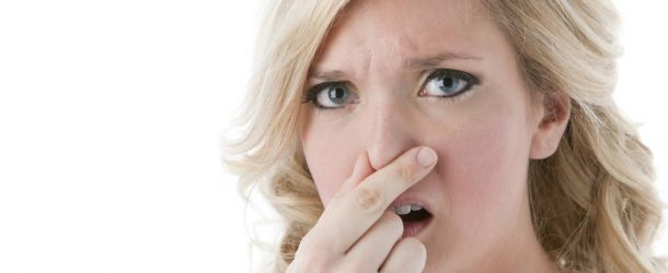 بوی بد دهانتان نشان دهنده ی چیست؟